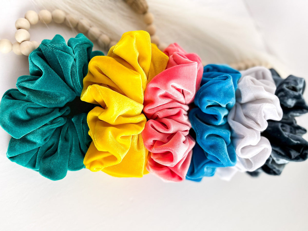Oversized Velvet Scrunchie – Soft Luxury Hair Accessory for Women