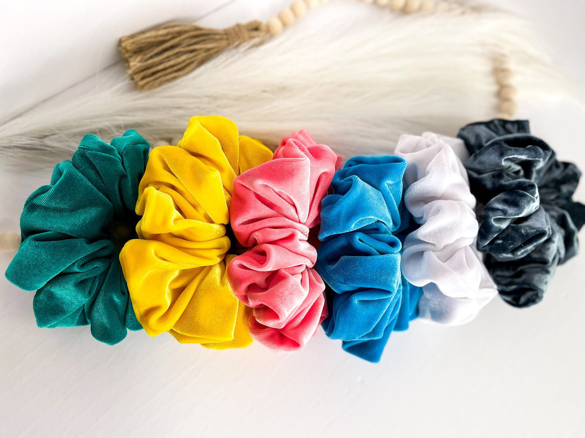Oversized Velvet Scrunchie – Soft Luxury Hair Accessory for Women