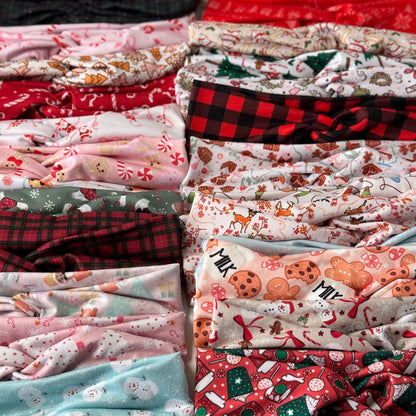 Christmas Twist Headband: Festive Holiday Print, Nurse Headband